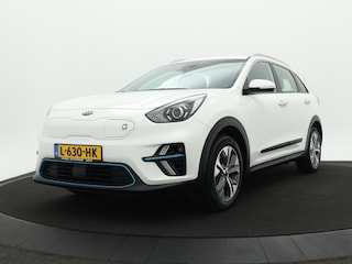 Kia Niro DynamicLine 39.2kWh - SOH 97,2% - Apple CarPlay/Android Auto - Achteruitrijcamera - Cruise Control - Navigatie - Climate Control - Fabrieksgarantie tot 05-2028