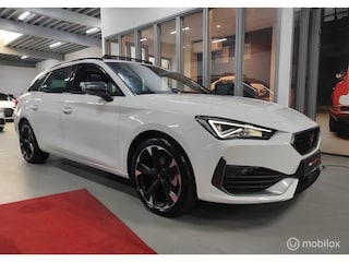 Cupra Leon 1.5 TSI e-Hybrid VZ DSG PANO VIRTUAL LED VOL OPTIES LEERExtreme