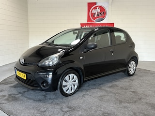 Toyota Aygo 1.0 VVT-i Now, 2e eigenaar, Airco, Electrische ramen, Centrale portiervergrendeling, Zuinig, Prijs is incl. apk, beurt en 3 maanden garantie