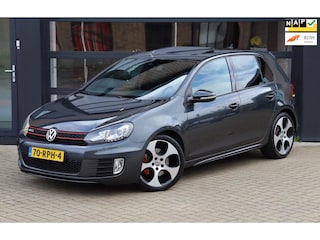 Volkswagen Golf 2.0 GTI | NAP | Dealer Onderhouden | Pano | Navi | Xenon | Cruise | Dynaudio | Sensoren | Keyless Start