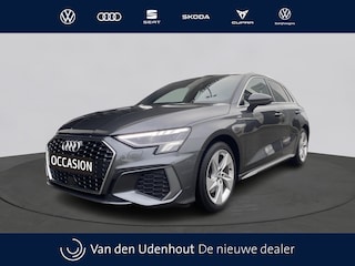 Audi A3 Sportback 35 TFSI 150pk Automaat S edition / Panoramadak / Matrix LED / Sfeerverlichting