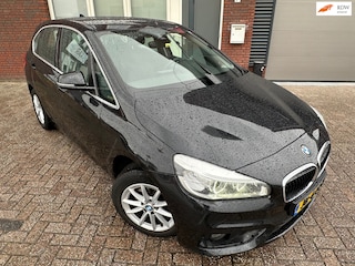 BMW 2-serie Tourer 218d Corporate Lease Essential / Navi / PDC / Clima / NAP / AUT