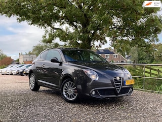 Alfa Romeo Mito 1.3 JTDm ECO Esclusivo | Cruise + Clima + Navi Nu € 3.450,-!!!