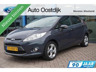 Ford Fiesta 1.25 Titanium 82PK Trekhaak Cruise Climate Verwarmde Voorruit Parkeersensoren Achter Regensensor *Dealer Onderhouden*