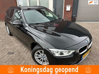 BMW 3-serie Touring 318i Corporate Lease Executive / Navi / PDC / AUT / Clima / NAP