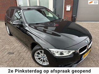 BMW 3-serie Touring 318i Corporate Lease Executive / Navi / PDC / AUT / Clima / NAP