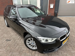 BMW 3-serie Touring 318i Corporate Lease Executive / Navi / PDC / AUT / Clima / NAP