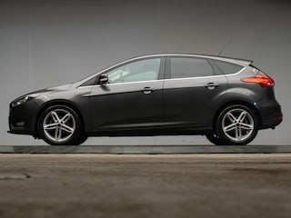 Ford Focus 1.0 Titanium Edition Sport (NAVI,LED,CRUISE,CLIMATE,SPORTSTOELEN,GETINT,PDC,LM VELGEN,BLUETOOTH,NETTESTAAT)