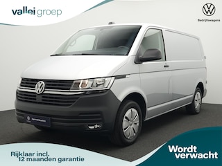 Volkswagen Transporter 2.0 TDI 110 pk L1H1 28 | Cruise Control | Trekhaak | Parkeersensor achter | Apple Carplay/Android Auto