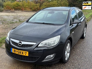Opel Astra Sports Tourer 1.4 Turbo Edition ECC Audio-CD/MP3 Navigatie LMV 17" PDC ESP Cruisecontrol Trekhaak Dealeronderh. Nw Apk!