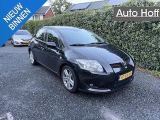 Toyota Auris 2.2 D-4D Luna Business | Navi | Autom. Airco | Cruise Control | LMV | Trekhaak | APK tot 20-12-2025!