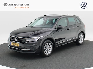 Volkswagen Tiguan 1.5 TSi 150 Pk Automaat Life | Trekhaak | Adaptive Cruise | Carplay | Climate Control | Parkeersensoren | Navigatiesysteem | LED | 17 Inch | 76.555 Km