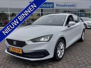 Seat Leon 1.0 TSI 110pk Style | Apple Carplay+Android Auto | Clima | Adap.Cruise | Digitaal Dashboard | Led Koplampen | Pdc | Rijstrook+Licht+Regensensor | 16''lm | Trekhaak