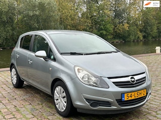 Opel Corsa 1.4-16V '111' Edition 1e eigenaar dealer onderhouden cruis control airco cv op afs