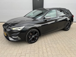 Seat Leon 1.5 TSI FR LAUNCH EDITION / ACC / CAMERA / APPLE CARPLAY / NL-AUTO / DEALER ONDERHOUDEN.
