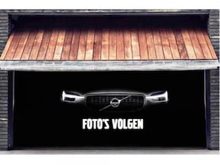 Volvo XC60 T8 407PK Twin Engine AWD Momentum | Business Pack | Trekhaak | Achteruitrijcamera |