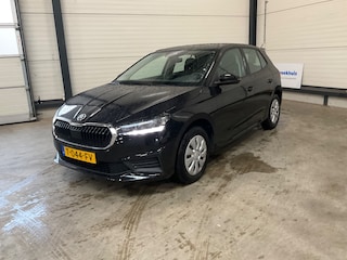 Skoda Fabia 1.0 TSI 95 pk Ambition | Apple carplay | Cruise control | Parkeersensoor achter |