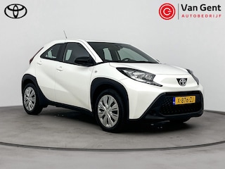 Toyota Aygo 1.0 VVT-i MT Play | Apple Carplay / Android Auto | Adaptive Cruise | Airco | Camera | Rijstrooksensor
