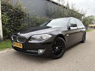 BMW 5-serie Touring 535i High Executive / AUTOMAAT / PANORAMADAK / NAVI / CRUISE / LEER