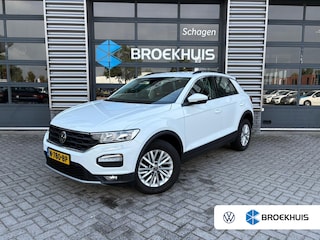 Volkswagen T-Roc 1.0 TSI 110 pk Style | Achteruitrijcamera | Cruise control adaptief | Navigatie |