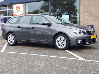 Peugeot 308 Sw Blue L. Active 1.2 PureTech 110pk | NAVIGATIE&BLUETOOTH&APPLECARPLAY&ANDROIDAUTO | PARKEERHULP VOOR/ACHTER/CAMERAHULP ACHTER|TREKHAAK |CLIMAT&CRUISE C