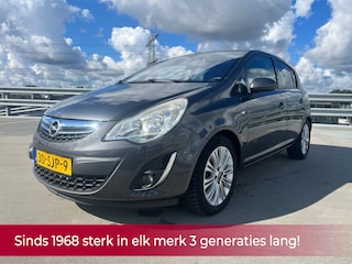 Opel Corsa 1.4-16V Cosmo 101PK 5 deurs NL AUTO KMST NAP! Navi l Cruise l PDC l Stoel-stuurverwarming l NIEUWSTAAT l DEALER OH!