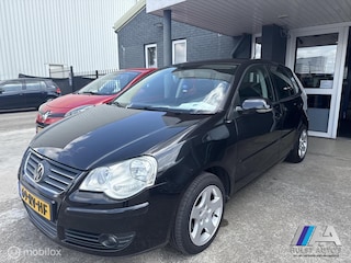 Volkswagen Polo 1.4-16V Comfortline 5-Drs 2005 | Clima | LPG | Lmv
