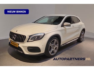 Mercedes-Benz GLA 180 Business Solution AMG style - Navi - 19" LM AMG Velgen - Achteruitrijcamera - Leder