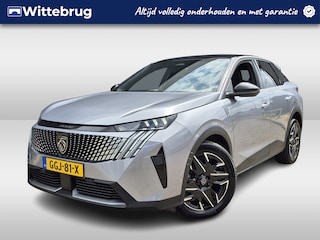 Peugeot 3008 1.2 Hybrid 136 GT | Two Tone | Navigatie | Stoel en Stuurverwarming | Luxe Bekleding | Zwarte Hemelbekleding | Camera voor en achter |