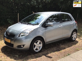 Toyota Yaris 1.3 VVTi Aspiration, met NAP, lage kmstand