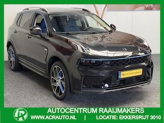 Lynk & Co 01 1.5 50 STUKS OP VOORRAAD ! VOL OPTIES ! TREKHAAK 360 CAMERA ADAPTIVE CRUISE CONTROL PANORAMA SCHUIF/KANTELDAK APPLE CARPLAY/ANDROID RIJSTROOKSENSOREN ZEER MOOI !! 3010