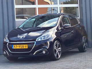 Peugeot 208 1.2 GT-line Navigatie, Climate control, Camera, Cruise, Panoramadak, NL Auto!