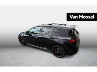 Volkswagen Golf 2.0 TSI GTI CLUBSPORT EDITION 45 | AKRAPOVIC UITLAAT | PANORAMADAK | HARMAN KARDON | ACHTERUITRIJCAMERA | STOELVERWARMING |