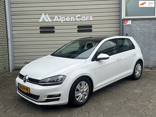 Volkswagen Golf 1.4 TSI Highline PANO / Cruise controle / NAVI / Trekhaak / APK 09-2026