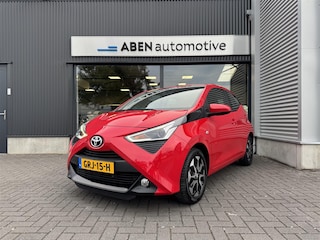 Toyota Aygo 1.0 VVTi 72PK X-Play 5-deurs (CARPLAY|CAMERA|4-SEIZ|LMV)