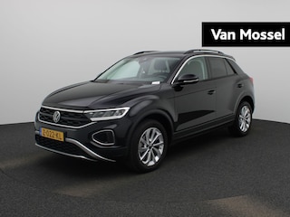 Volkswagen T-Roc 1.5 TSI Life Edition | 150 PK | Automaat | Navigatie | Keyless | Airco | Trekhaak | Blindspot Sensoren