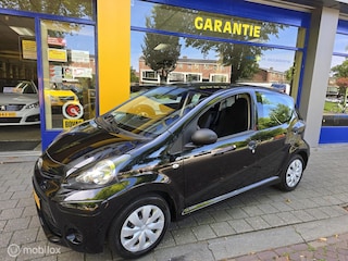 Toyota Aygo 1.0 VVT-i Now
