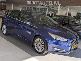 Ford Focus 1.5 Titanium Edition Airco, Cruise Control, Navigatie, Trekhaak, Stuurbekrachtiging