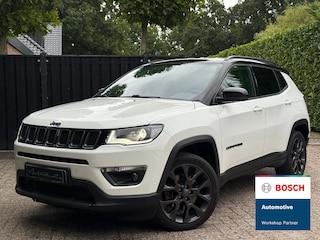 Jeep Compass 4xe 240 Plug-in Hybrid Electric S TREKHAAK