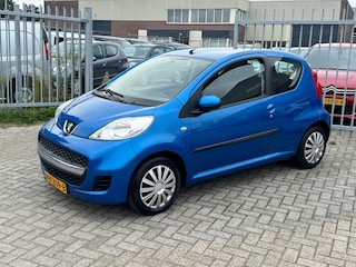 Peugeot 107 1.0-12V XR! Airco l Elek pakket l Toerenteller l Stuurbekrachtiging l AUX! GOED ONDERHOUDEN!