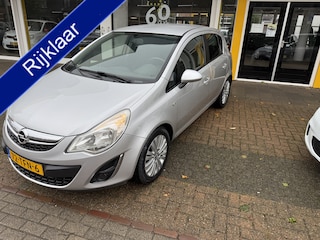 Opel Corsa 1.2-16V Cosmo AUTOMAAT NAVIGATIE TREKHAAK PARK.SENSOREN