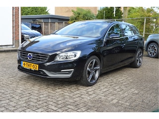 Volvo V60 2.0 D4 Momentum Nap / Clima / Correct onderhouden