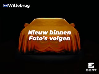 Seat Ateca 1.5 TSI Xperience Business Intense / Alcantara / Panorama dak / Stoel & Stuurverwarming / zwenkbare trekhaak