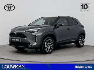 Toyota Yaris Cross 1.5 Hybrid 115 First Edition | Parkeersensoren voor en achter | Stuur en stoelverwarming |