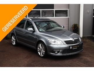 Skoda Octavia Combi 2.0 TFSI RS DSG|Navi|Stoelverwarming|PDC|Xenon