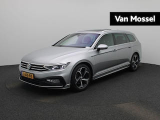 Volkswagen Passat Variant 1.5 TSI Elegance Business R | PANORAMADAK | ELEKTRISCHE KOFFERKLEP | ACHTERUITRIJCAMERA | STOELVERWARMING | APPLE CARPLAY | KEYLESS | ADAPTIVE CRUISE CONTROL | CLIMATE CONTROL |