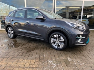 Kia Niro DynamicLine 64 kWh 50% deal 9.000,- ACTIE Stoelverwarming / Camera / Carplay / Cruise / 1-2 Leder