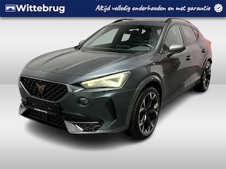 Cupra Formentor 1.4 e-Hybrid Black Edition / AUTOMAAT/ PANO/ LEER/ 19.000 KM/ 360 CAMERA/ ELEK. ACHTERKLEP/ MEMORY SEATS/ DODE HOEK/ KEYLESS/ LED/ STOEL-STUURVERWARM./ FULL LINK/ ADAPT. CRUISE/ NAVI/ CLIMA/ DAB/ 19" LMV