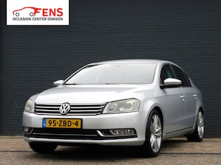 Volkswagen Passat 1.8 TSI Highline NAVI! STOELVERWARMING! LEER! CRUISE! TREKHAAK! LM VELGEN!