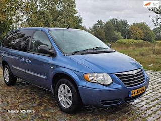 Chrysler Town & Country VOYAGER Automaat 7 personen 6 clinder leerbekeleding stoelverwarming airco cruis control